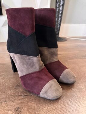 M. Grigiarancio Colorblock Suede Ankle Boots - Burgundy/Gray/Black, Size 39(8)